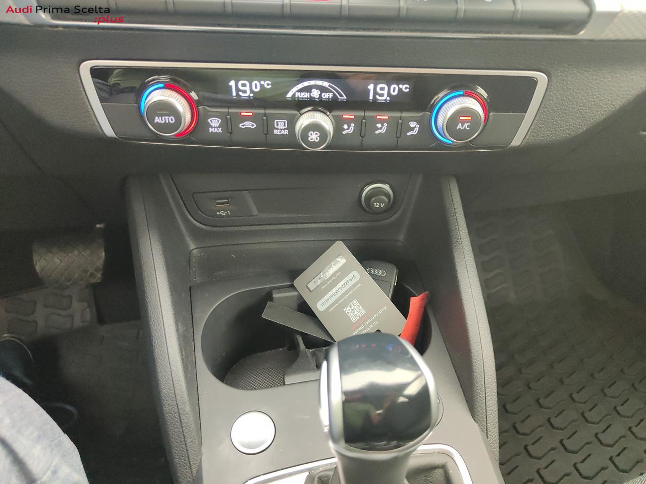 AUDI Q2 - Q2 35 TFSI S tronic Business