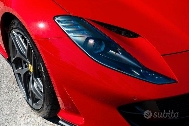 Ferrari 812 Superfast 800 cv 25.000 km UNICOPRO -