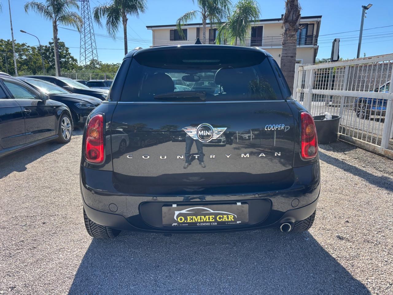 MINI COOPER D COUNTRYMAN ALL 4 TETTO APRIBILE