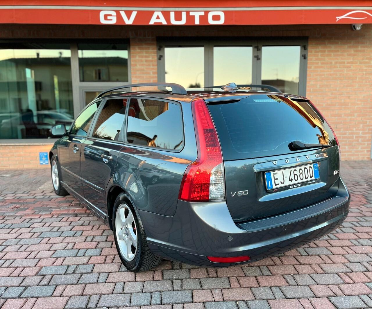 Volvo V50