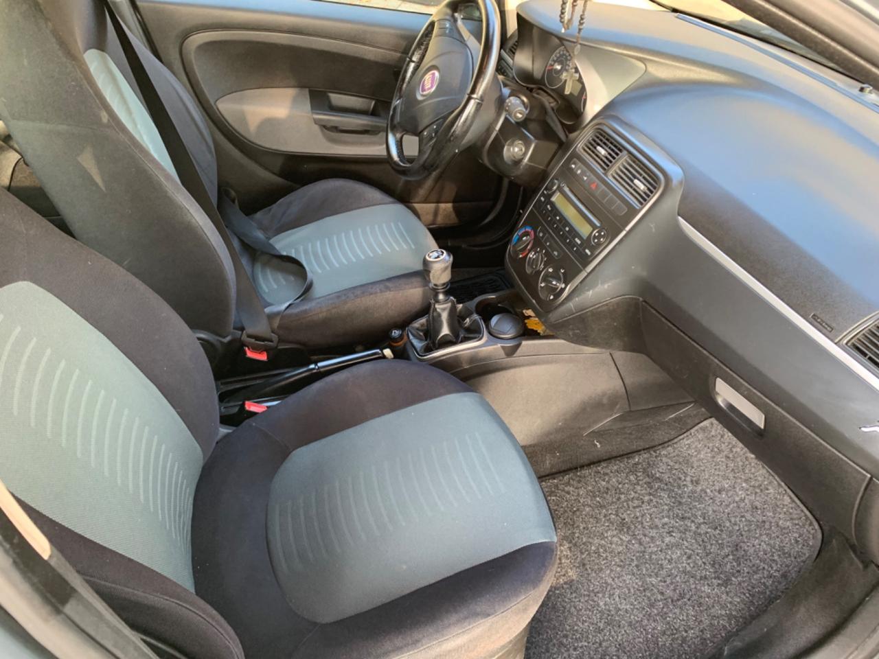 Fiat Panda Utilitaria 1.2 neopatentati