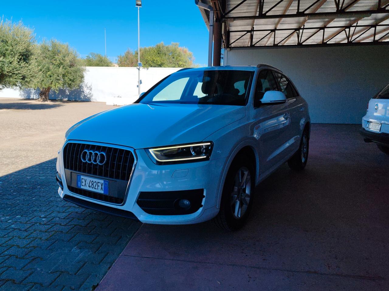 Audi Q3 2.0 TDI LED/XENON/NAVI