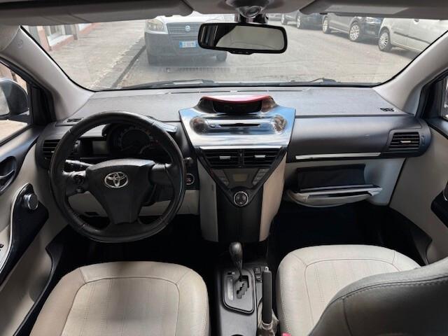 Toyota iQ 1.0 High Collection - Cambio Automatico