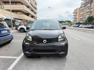 Smart ForTwo 70 1.0 twinamic Perfect pelle PDC panorama sedili riscaldati cerchi 16 bluetooth