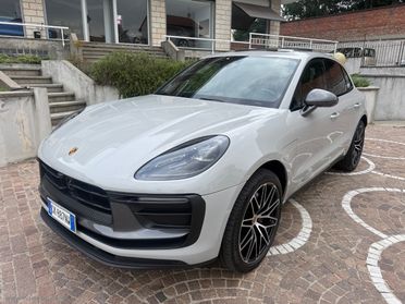 PORSCHE Macan 2.0 T IVA ESPOSTA