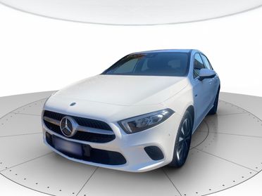 Mercedes-Benz A 250 e eq-power Business Extra auto