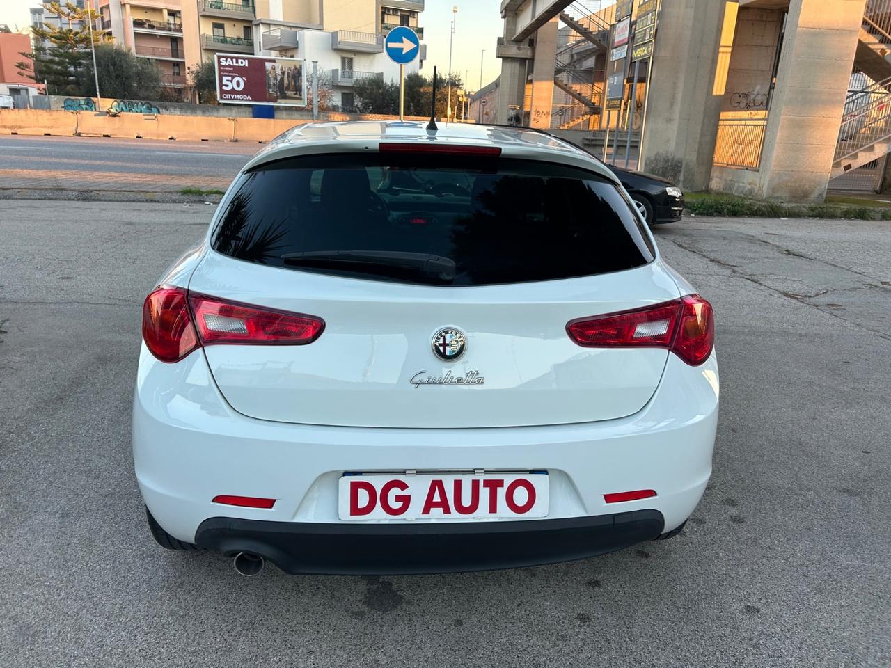 Alfa Romeo Giulietta 1.6 JTDm-2 105 CV 2013 103km