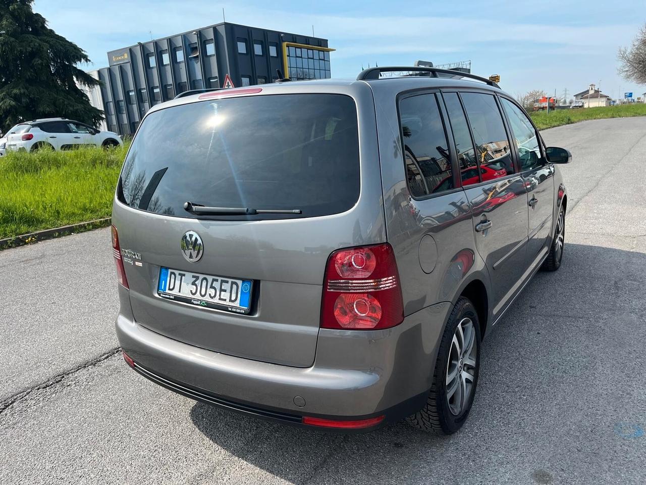 Volkswagen Touran 1.6 Trendline Bifuel G