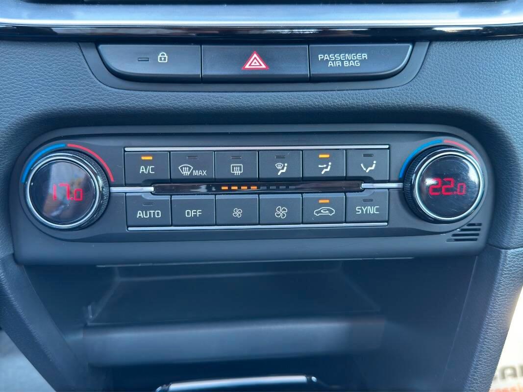 Kia Xceed 1.5 t-gdi mhev Business 160cv AUTOM E TELECAMERA