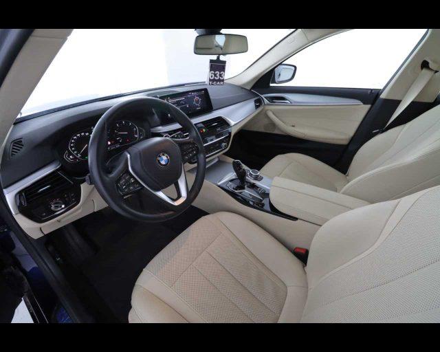 BMW 520 d 48V Touring Business