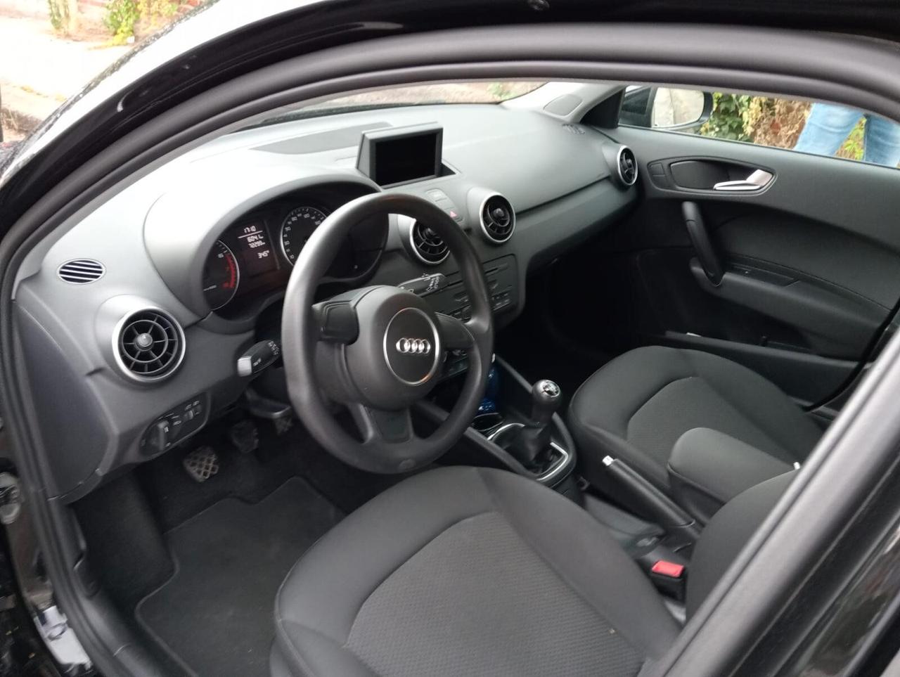 Audi A1 1.4 TFSI S line edition plus