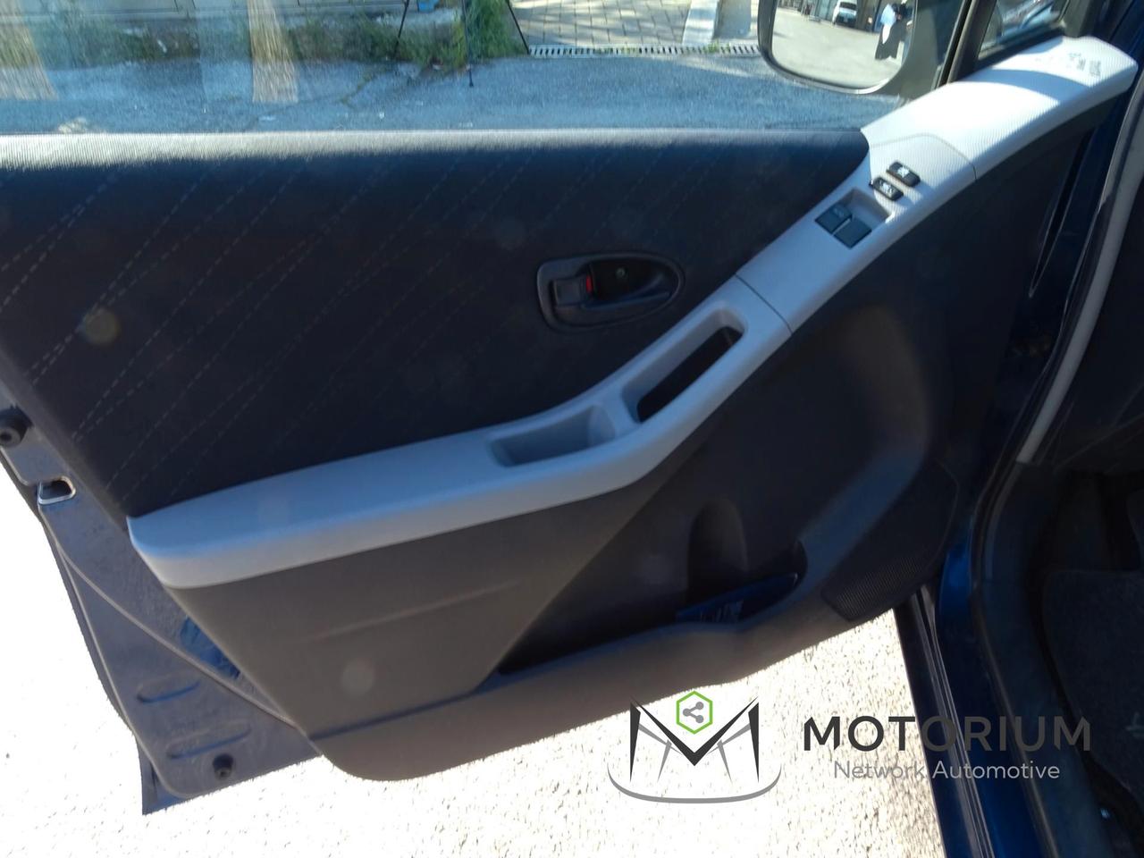 Toyota Yaris 5 Porte Yaris 5p 1.0 Sol