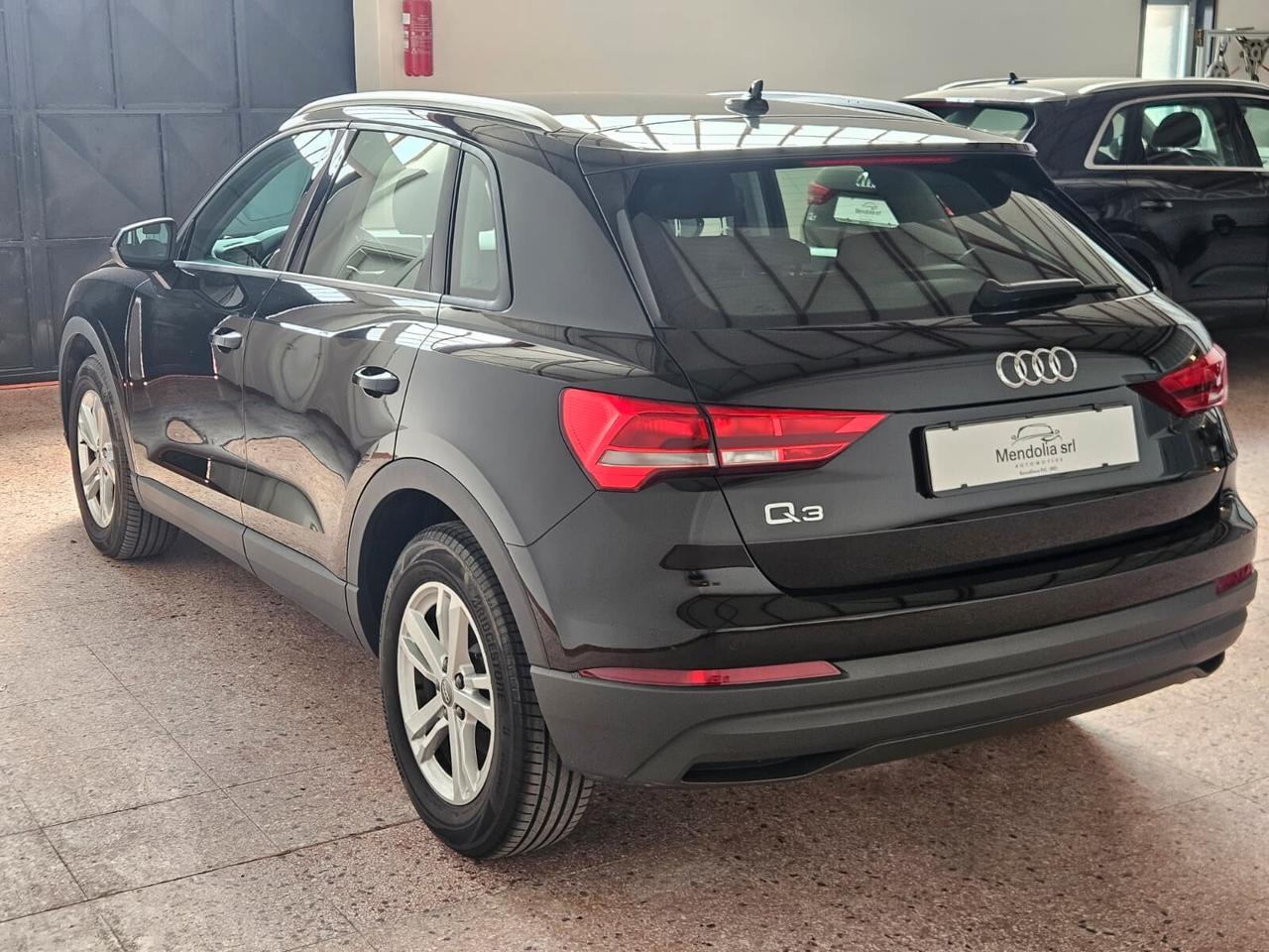 Audi Q3 35 TDI S tronic Business