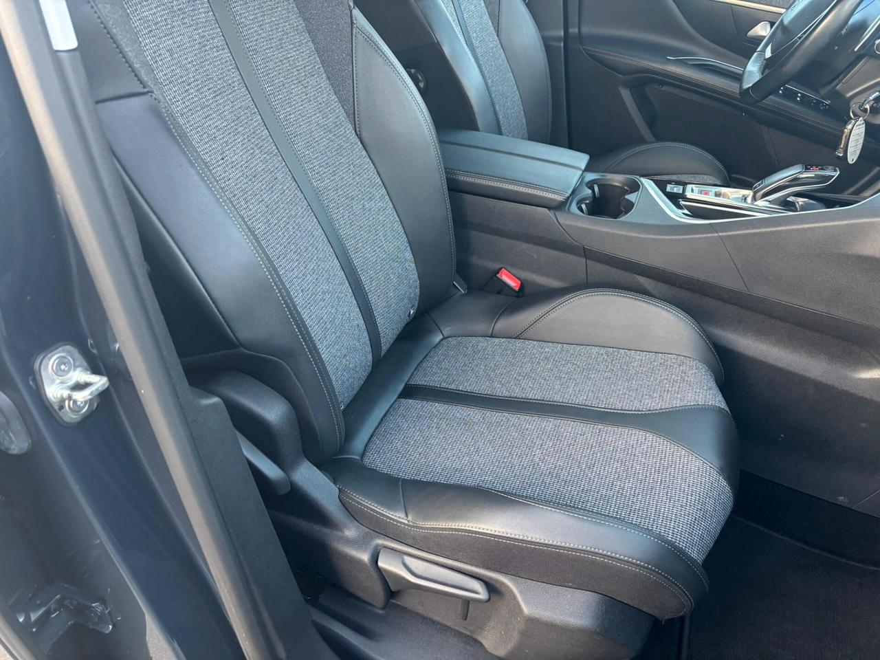 Peugeot 3008 BlueHDi 130 S&S Allure