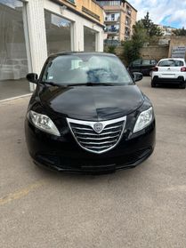 Lancia Ypsilon 1.2 69 CV Unyca