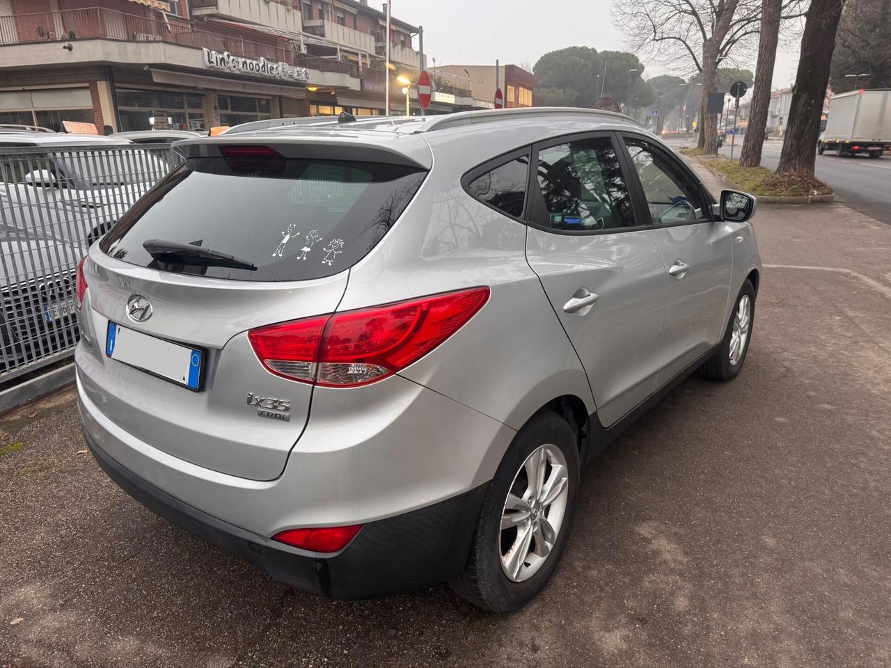 Hyundai iX35 1.7 CRDi 2WD neopaten garanzia 12 mesi