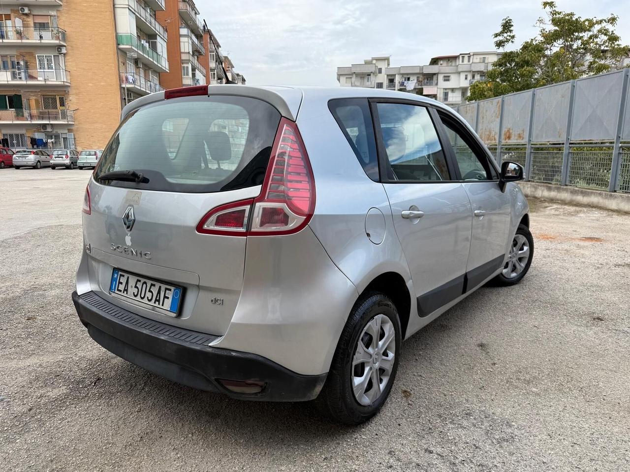 Renault Scenic Scénic X-Mod 1.5 dCi 110CV Dynamique