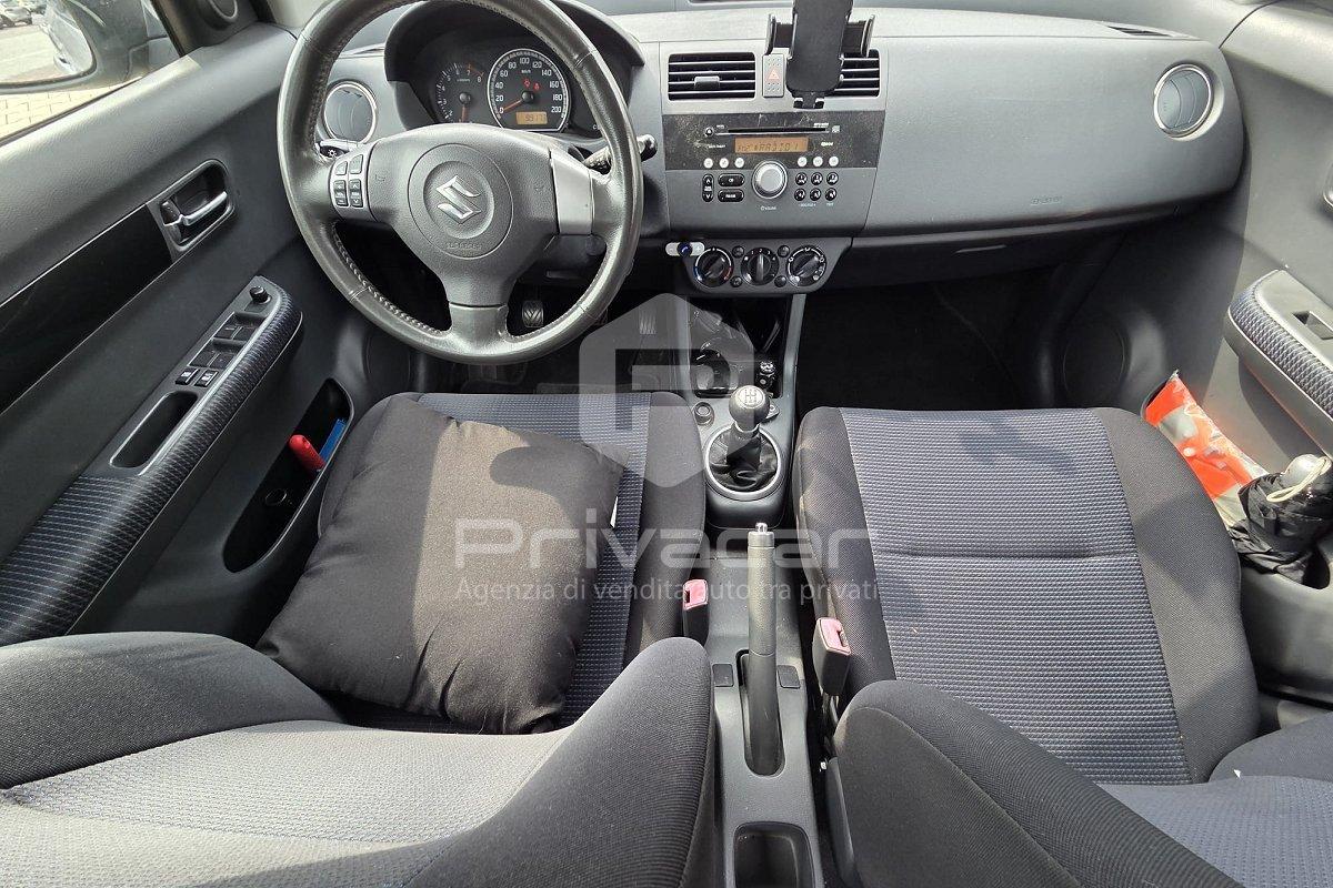 SUZUKI Swift 1.3 4x4 5p. GL