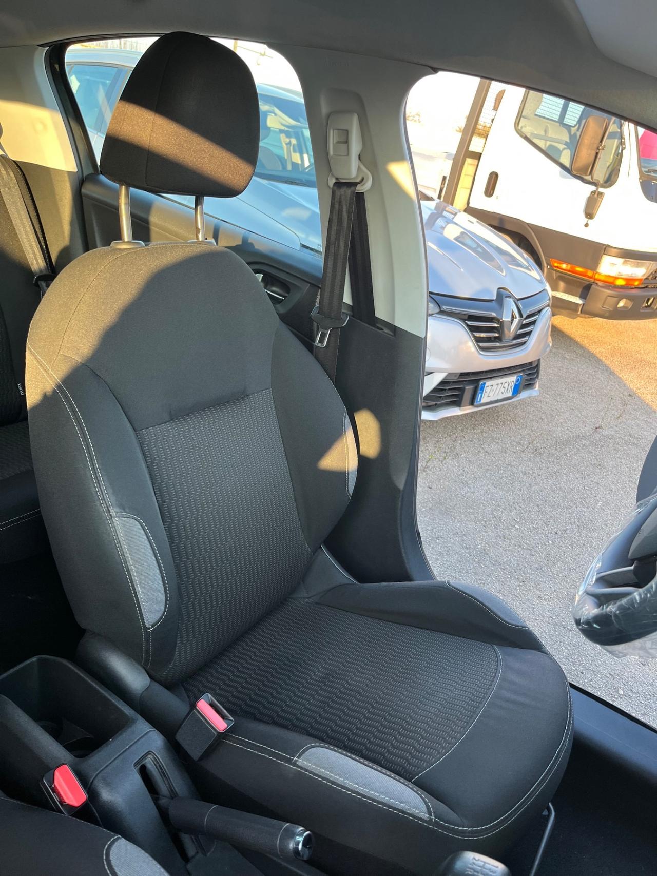 Peugeot 208 BlueHDi 75 5 porte Allure