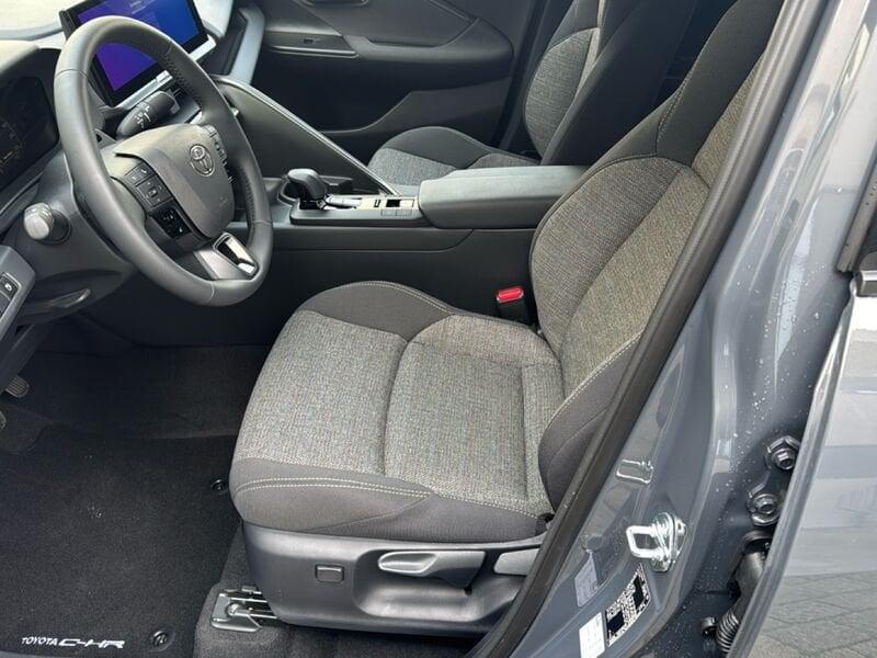 Toyota C-HR C-HR 2.0 hev Trend fwd e-cvt