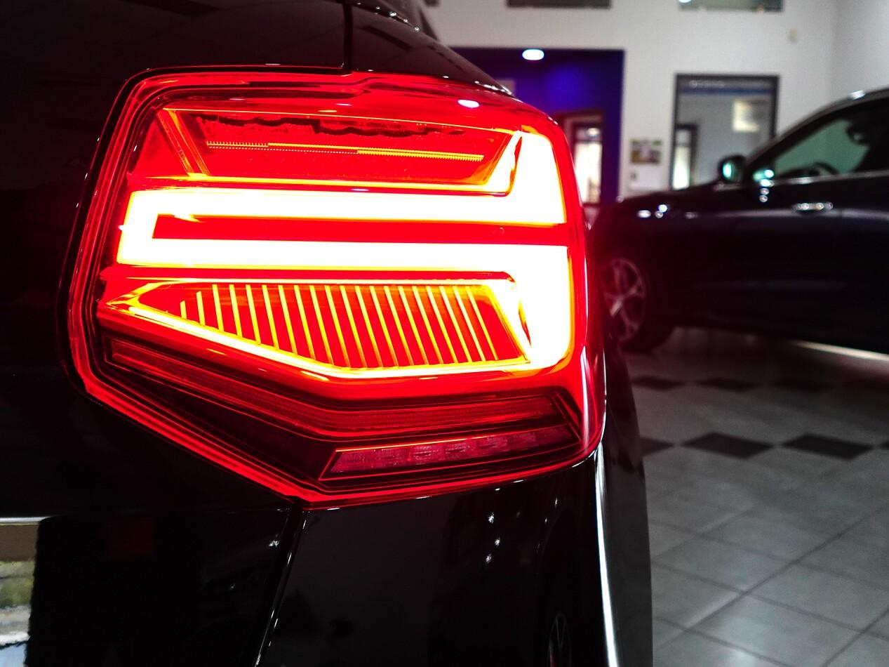 Audi Q2 1.6 TDI 116 CV 30 S TRONIC BUSINESS