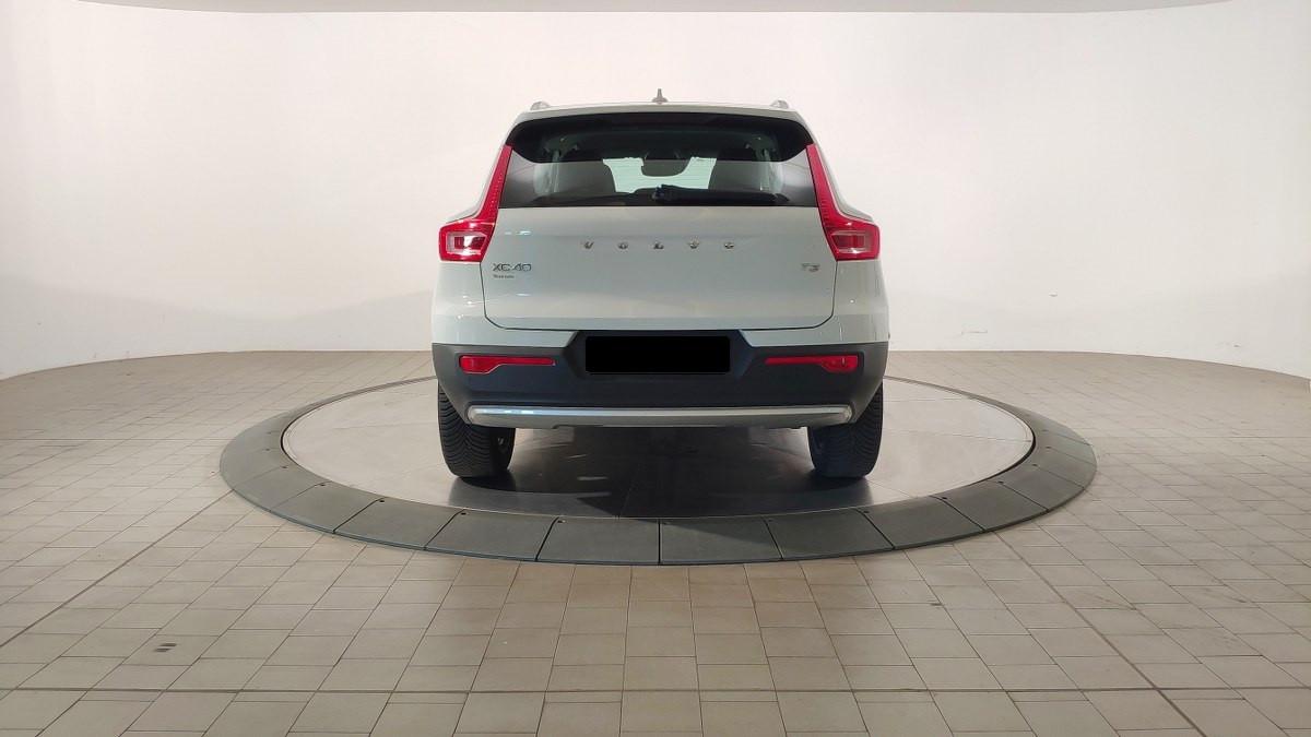VOLVO Xc40 T3 Geartronic Momentum Pro