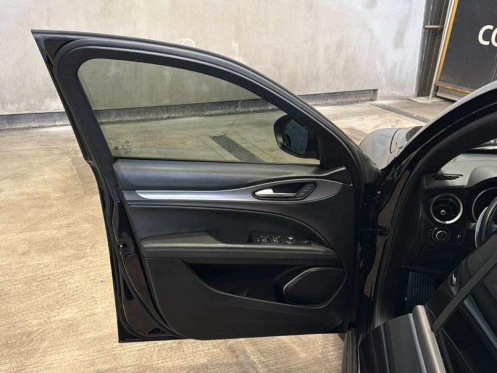 Alfa Romeo Stelvio 2.2 Turbo Sprint RWD AT8