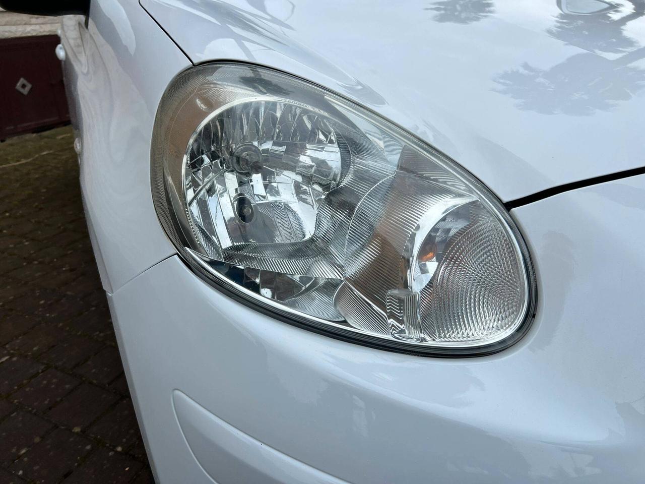 Nissan Micra 1.2 12V 5 porte Tekna