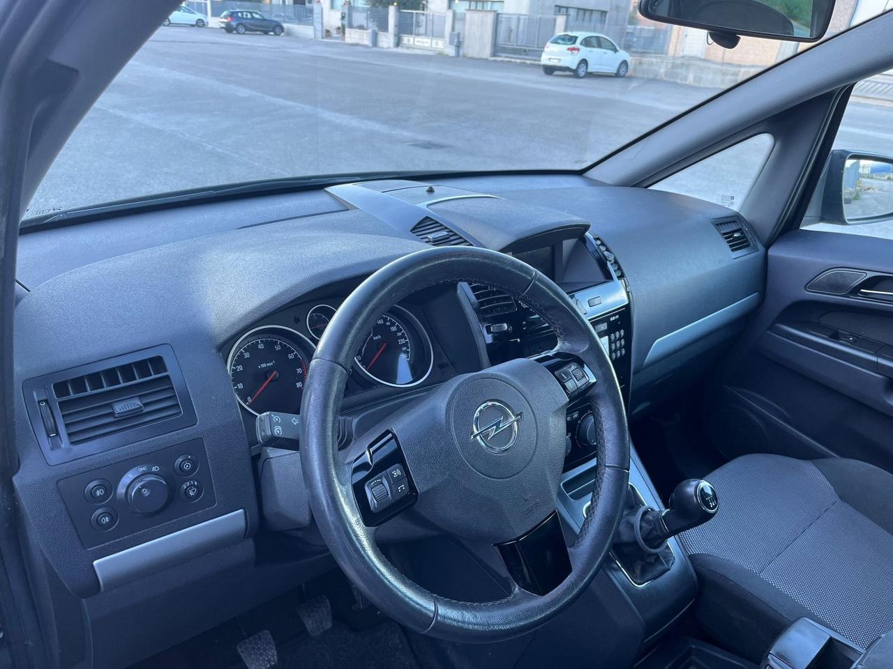 Opel Zafira 1.6 16V ecoM Turbo One. 7 posti