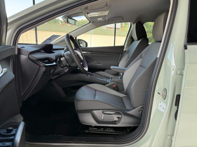 SKODA Elroq 60 Camera LED Navi 19" DAB+