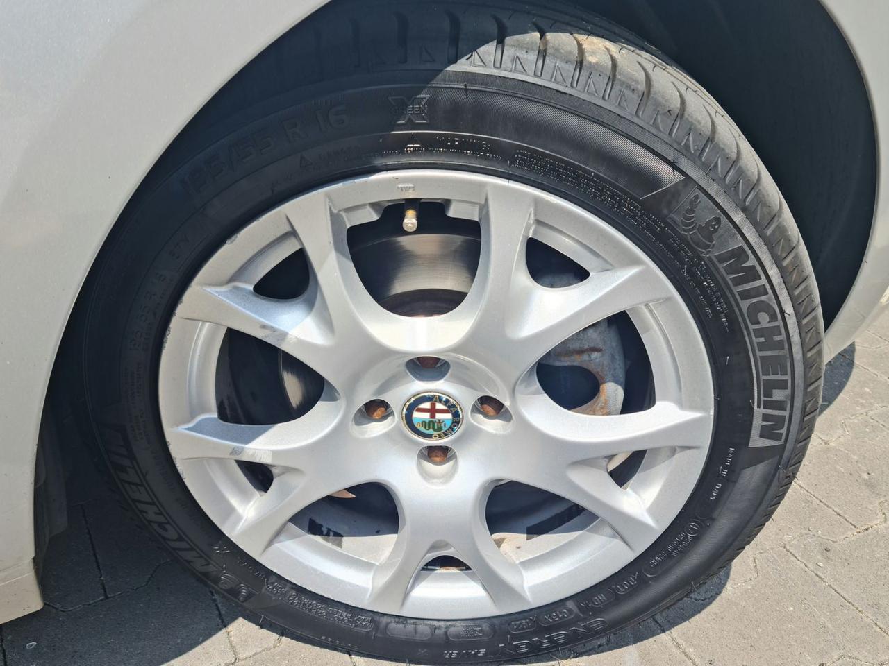 Alfa Romeo MiTo DISTINCTIVE PREMIUM #5995