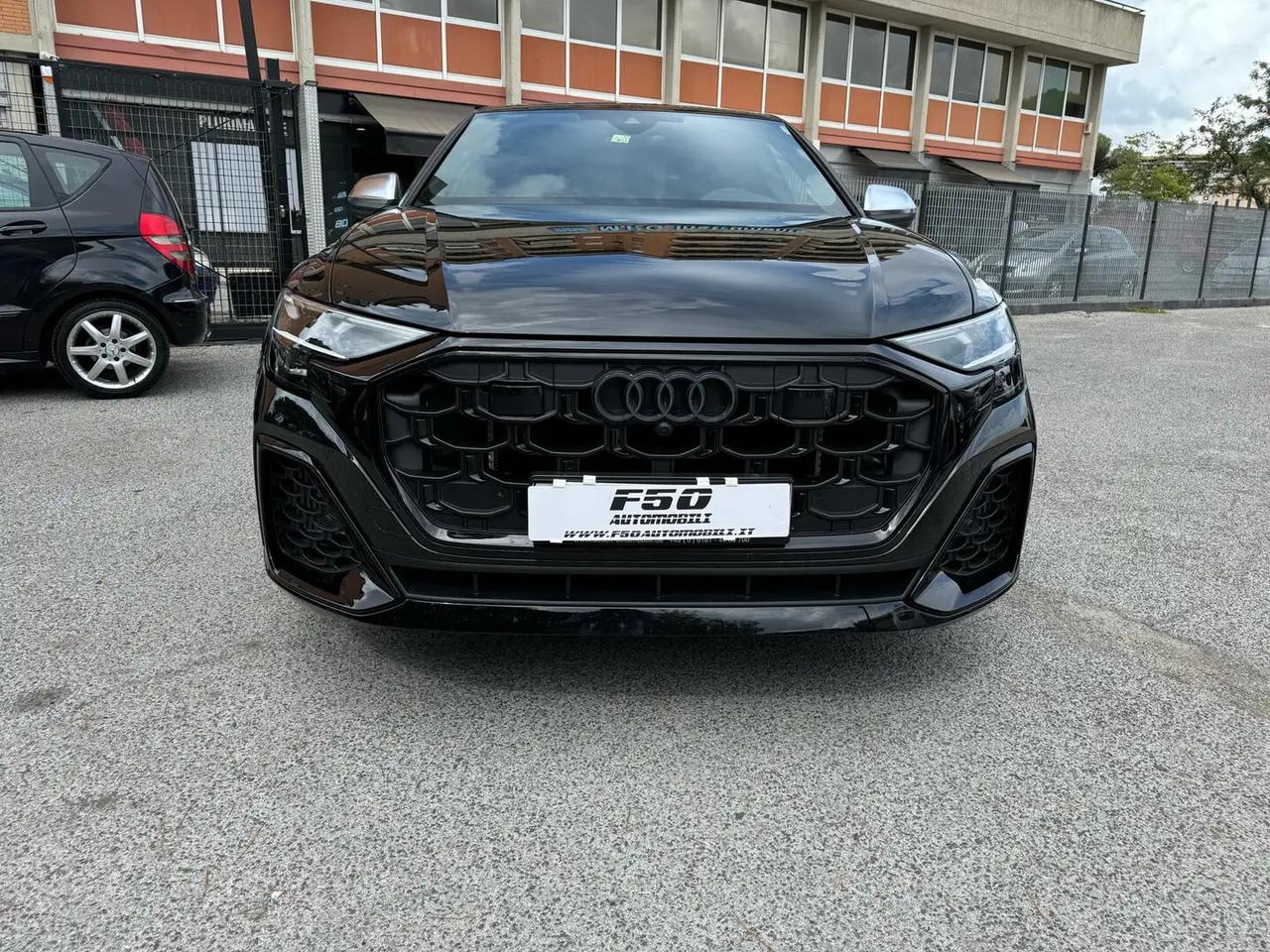 Audi Q8 SQ8 TFSI quattro tiptronic sport attitude tetto panoramico