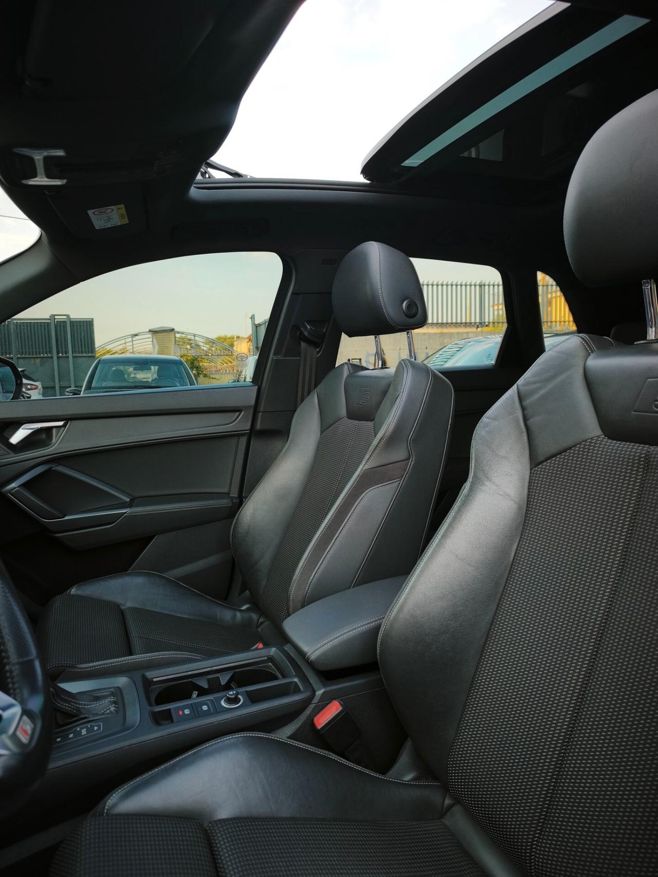 Audi Q3 35 TDI S tronic line edition tetto panoramico