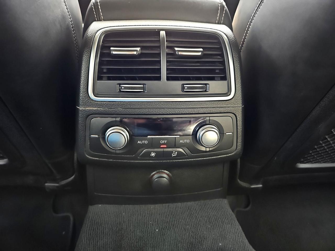 Audi A6 2.0 TDI ultra S tronic Business Plus S- LINE Semi Digital