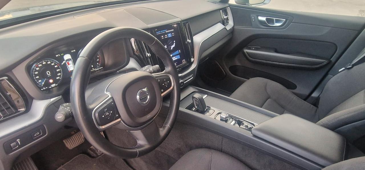 Volvo XC60 AWD B4 Diesel/Ibrida