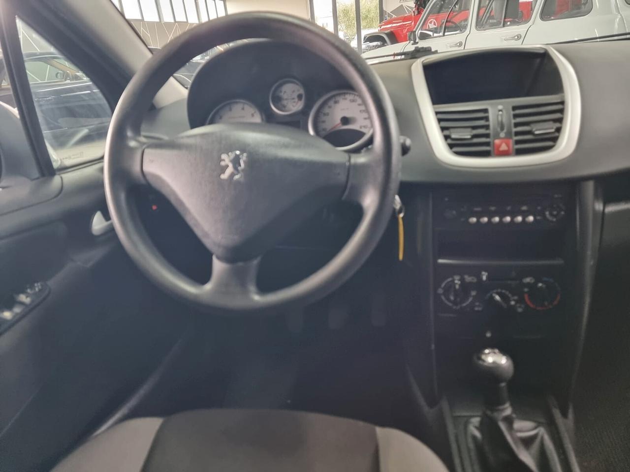 Peugeot 207 1.4 8V 75CV 5p. ONE Line NEOPATENTATI