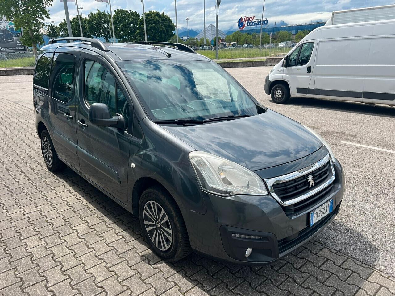 Peugeot Partner mix E6-2016-1,6 hdi-2016