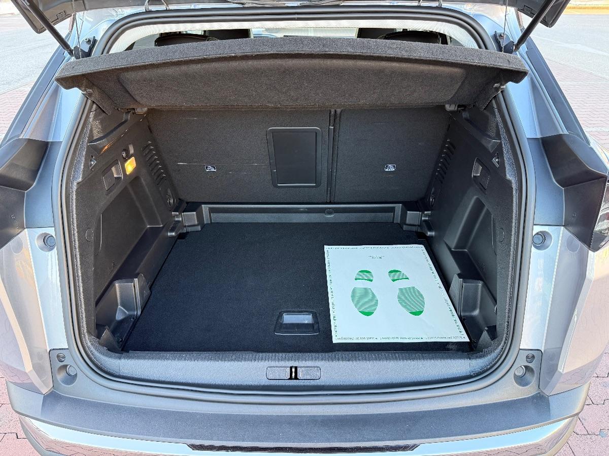 PEUGEOT - 3008 - BlueHDi 130 EAT8 S&S Allure