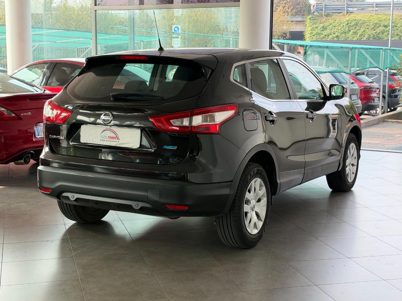 Nissan Qashqai 1.5 dci Visia 110cv