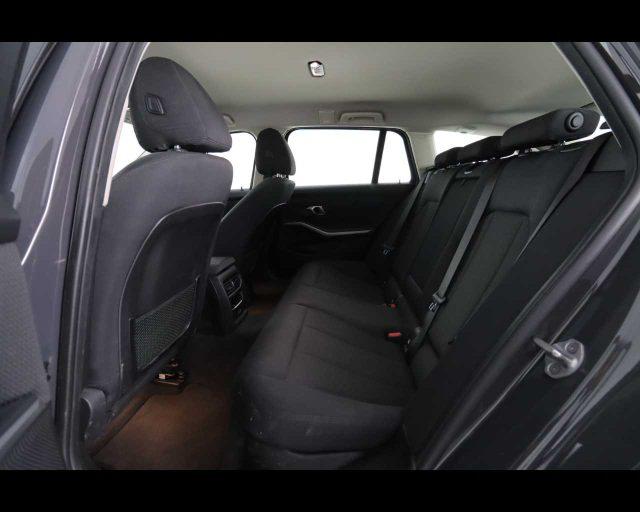 BMW 318 d 48V Touring Business Advantage