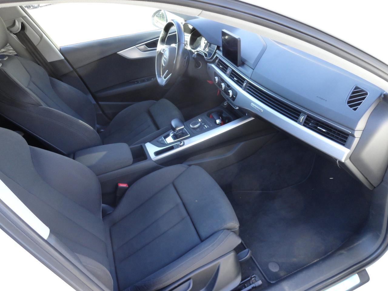 Audi A4 2.0 TDI 150 CV ultra S tronic Sport