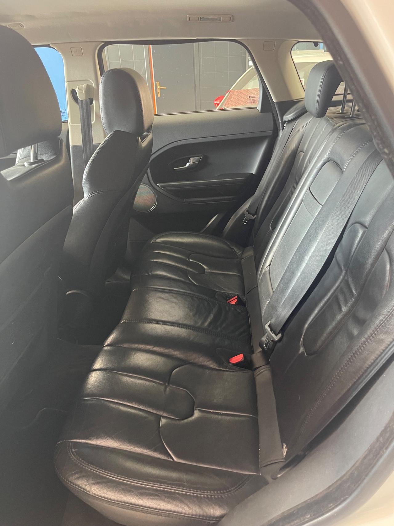 Land Rover Range Evoque 2.2 TD4 5p. Dynamic