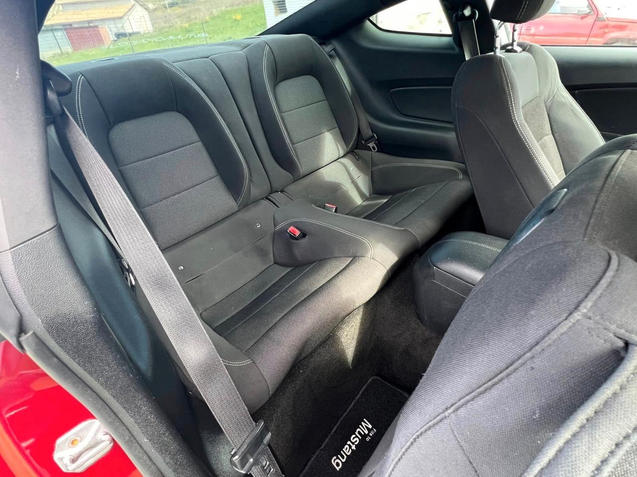 Ford Mustang Fastback 3.7 310CV