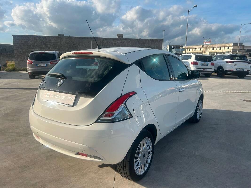 Lancia Ypsilon 1.2 Gold ecochic Gpl 69cv
