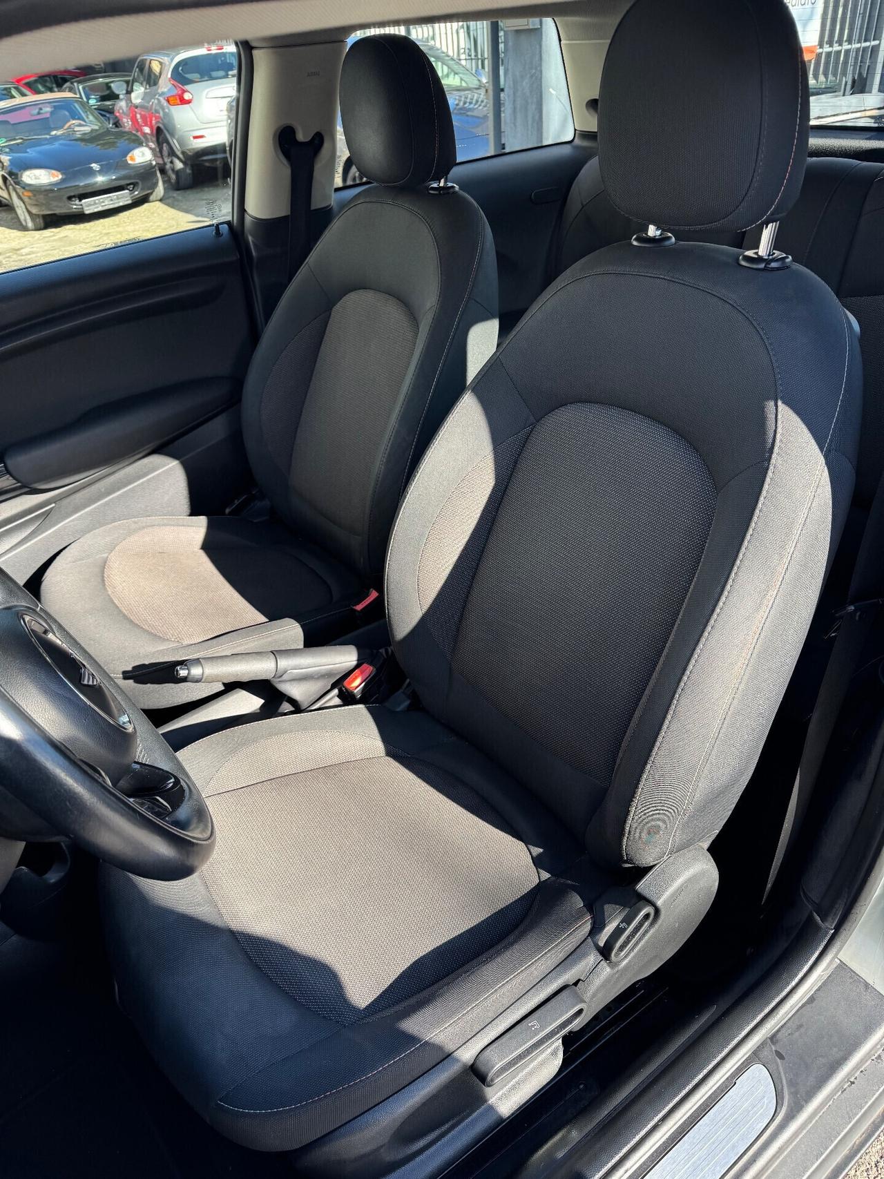 Mini One First 1.2 75 cv neopatentati