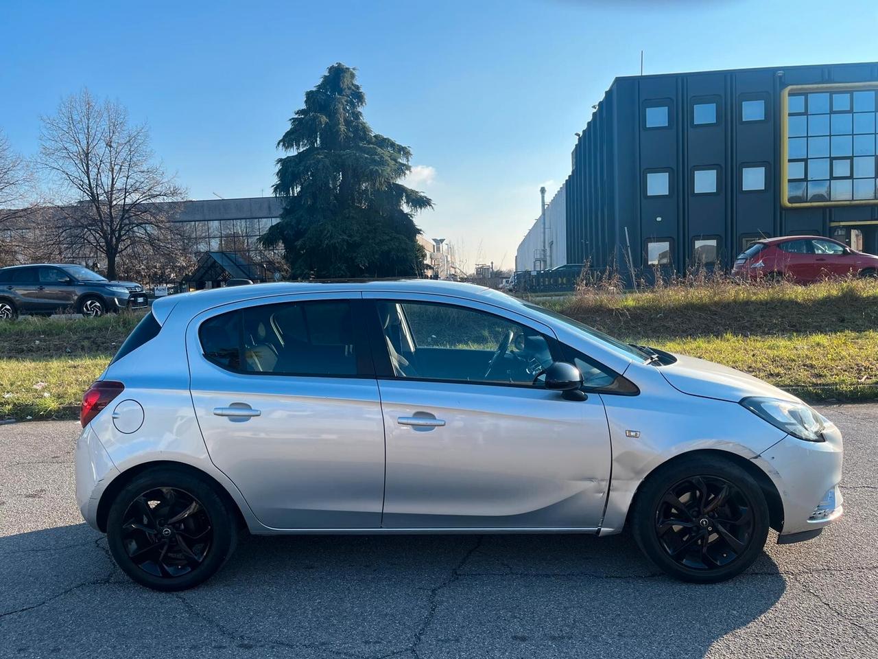 Opel Corsa 1.2 5 porte **NEOPATENTATI**