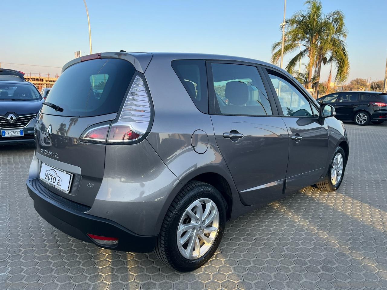 RENAULT Scénic XMod 1.5 dCi 110 CV S&S Limited