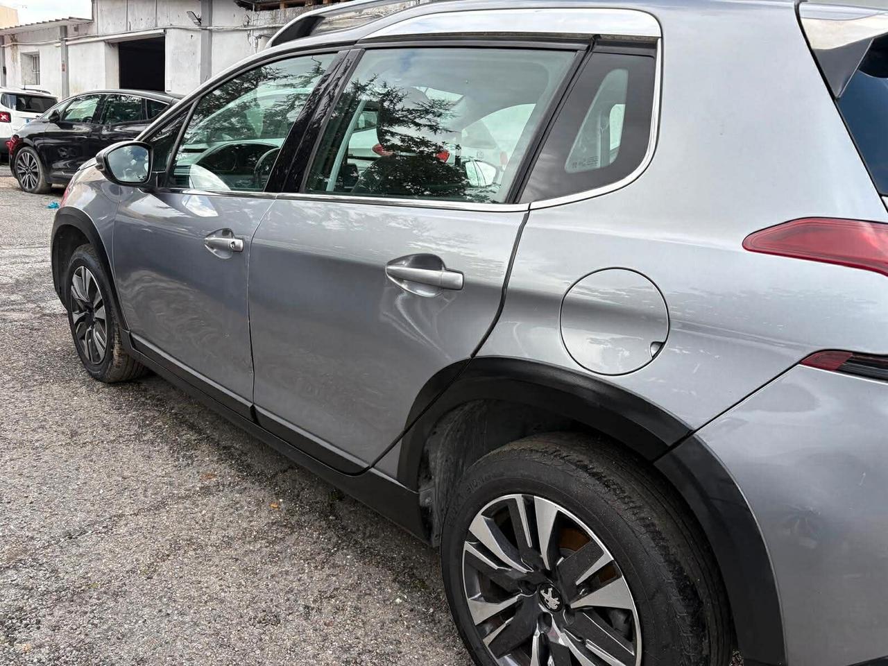 Peugeot 2008 PureTech 82 S&S Allure