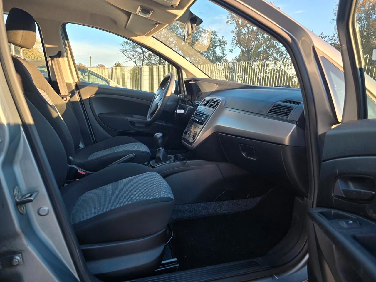 Fiat Punto 1.3 MJT II 75 CV 5 porte Street