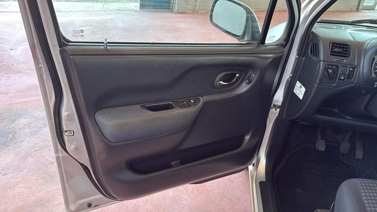 Opel Agila 1.0 12V 65CV